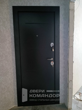 Входная дверь Bravo R-2  внутреннего открывания