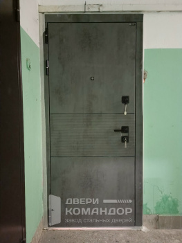 Входная дверь Infinity  белый софт Лабиринт с расширением проёма (Типовая серия П46/12)