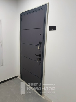 Входная дверь Liberty H4  Престиж ½ серый шёлк Двери Регионов